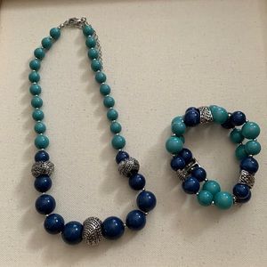necklace with matching braclet used but like new